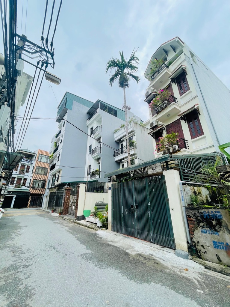 TƯ ĐÌNH,LONG BIÊN 20tỷ 80m Ô TÔ ĐỖ CỬA,NGÕ THÔNG GẦN PHỐ