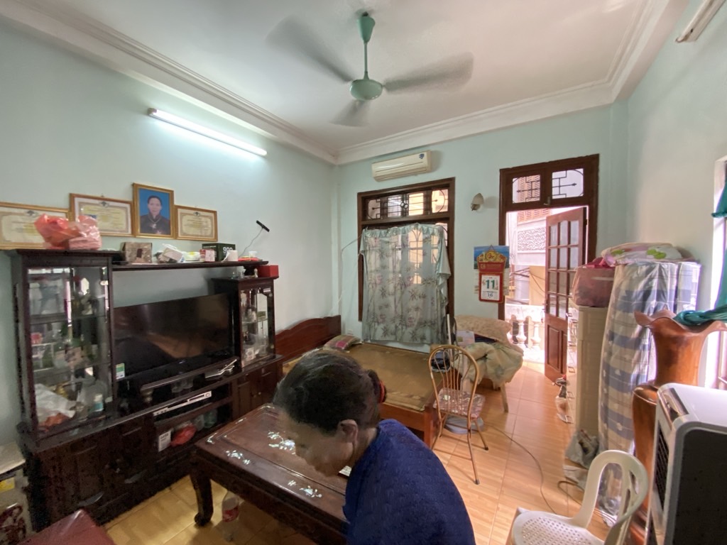 Bán nhà Nguyễn Thái Học, Ba Đình, ngõ nông, ô tô, 57m2, 5 tầng, Mt 4m, chỉ 21.5 tỷ