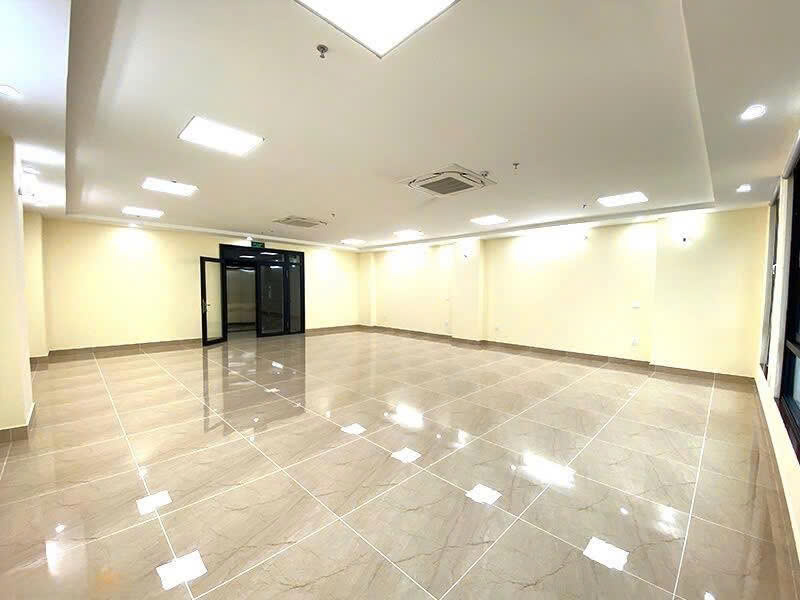 BÁN TOÀ NHÀ MẶT PHỐ CHÙA LÁNG, ĐỐNG ĐA – 135M² x 9T THANG MÁY CÓ HẦM – GIÁ 115 TỶ