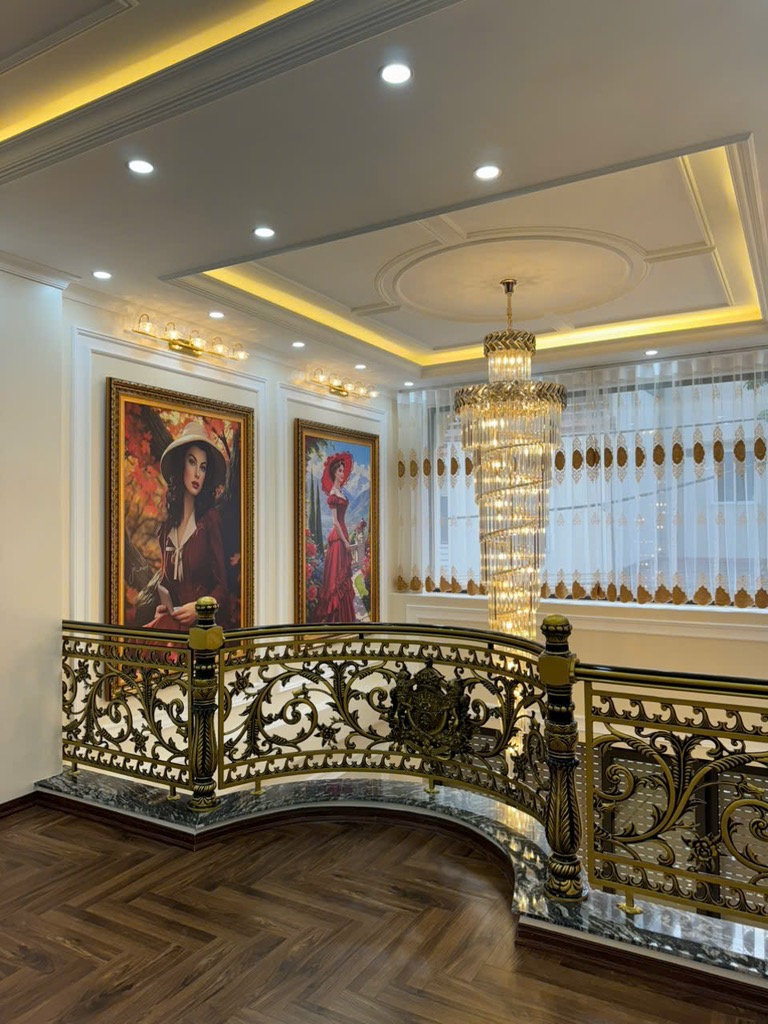 THẠCH BÀN,LONG BIÊN 19tỷ 80m NHÀ MỚI 7 TẦNG,HAI MẶT TIỀN Ô TÔ ĐỖ CỬA