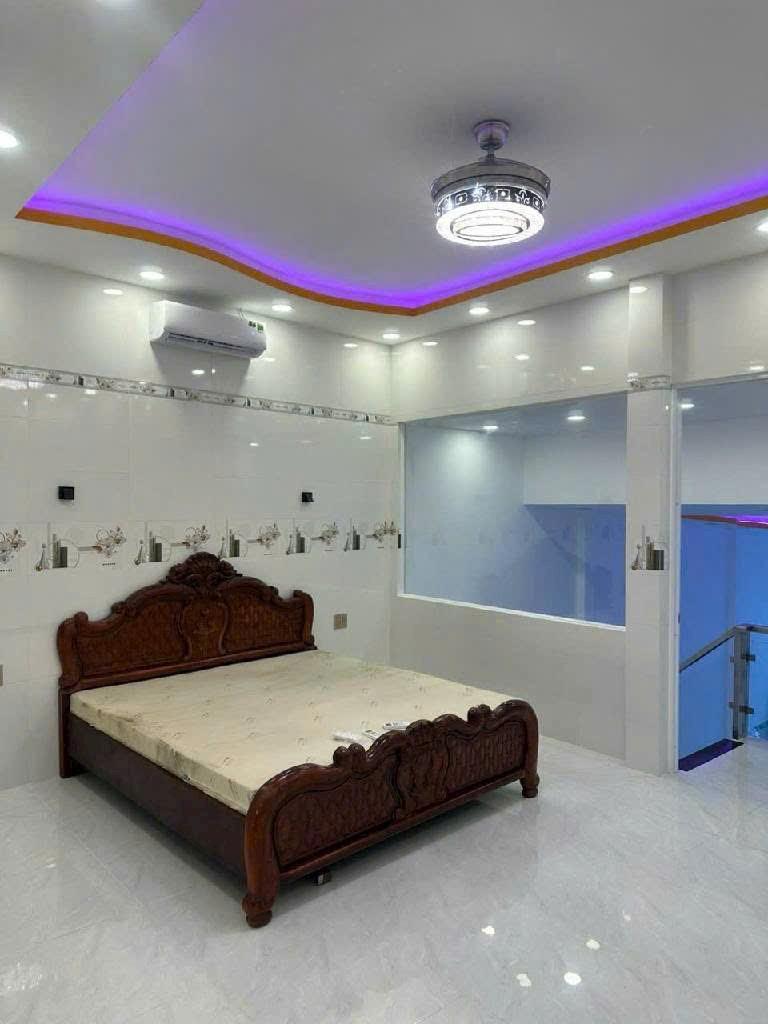 Bán nhà HXH Phú Mỹ, P.22, 3.8 nở hậu 5m x 16m, 1 trệt, 1 lầu, 3pn, 3wc, 9.5 tỷ, TL
