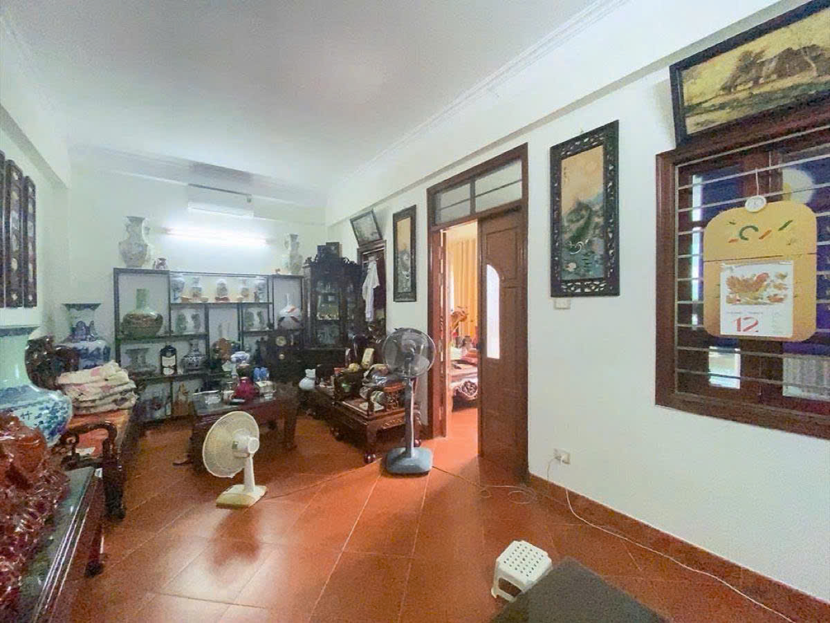 Bán tòa nhà tổ hợp, lô góc MP Định Công Thượng 7 tầng thang máy, dòng tiền đỉnh giá 90 tỷ. LH: 0366051369