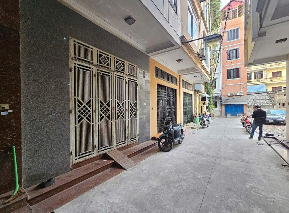 BÁN NHÀ NGUYỄN CHÍ THANH, NHÀ ĐẸP PHÂN LÔ, 2 THOÁNG, Ô TÔ ĐỖ CỬA, KINH DOANH VP – 5T x 45M2, 15.7 Tỷ