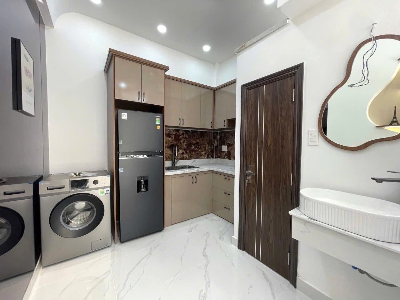 LÂM VĂN BỀN, NHỈNH 3TỶ, DT 48M2, NHÀ ĐẸP, HẺM ÔTÔ CÁCH 3M, GẦN CHỢ TÂN MỸ