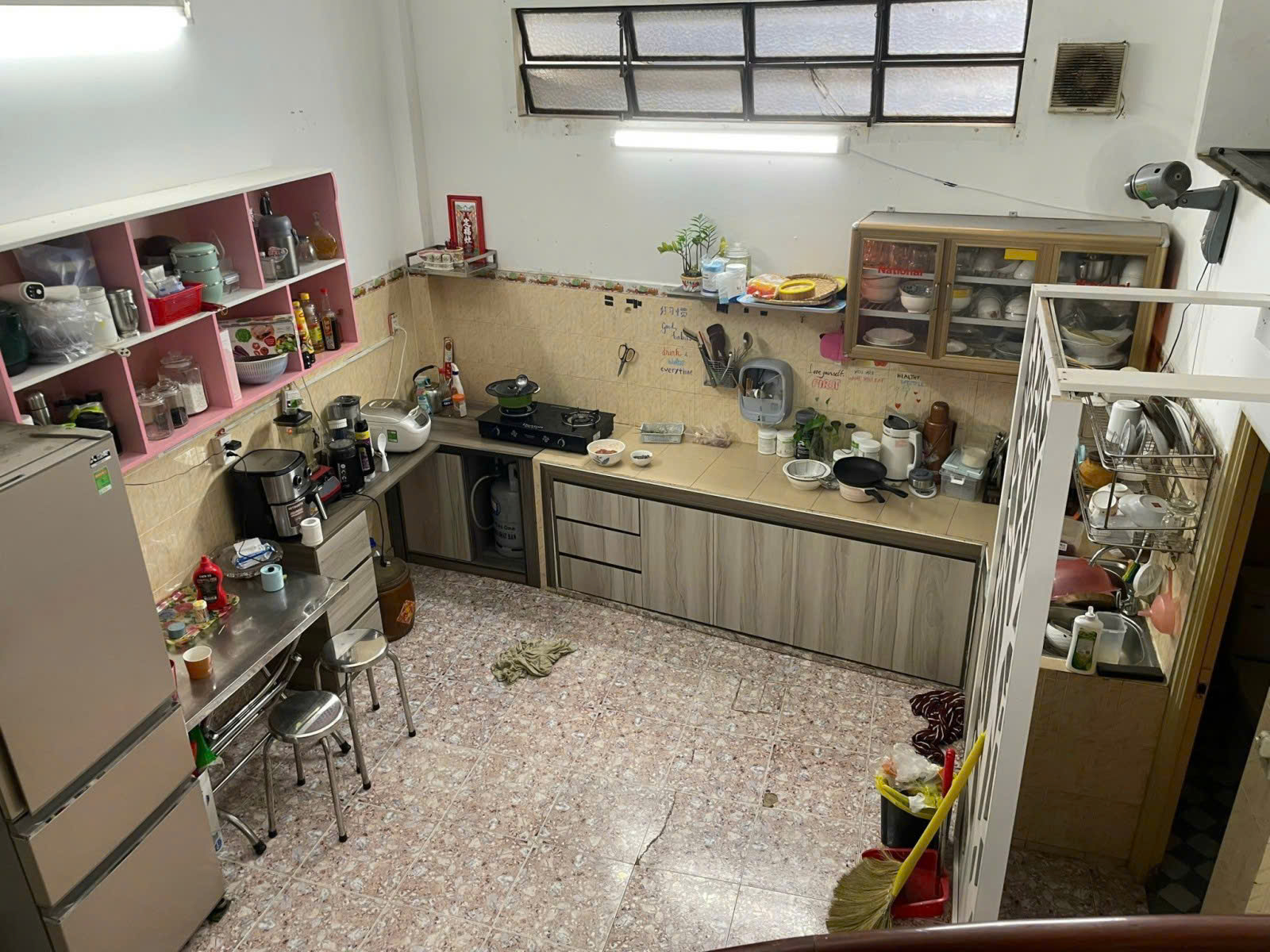BÁN NHÀ 110m2 Ngang 4.5m nở hậu 2 tầng BTCT chắn chắn ngay đường Bùi Minh Trực, Quận 8