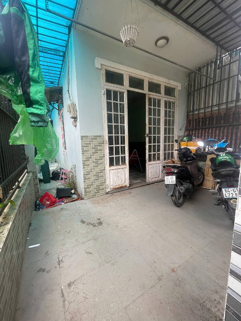 LÔ GÓC – GẦN XH – SỔ VUÔNG HOÀN CÔNG