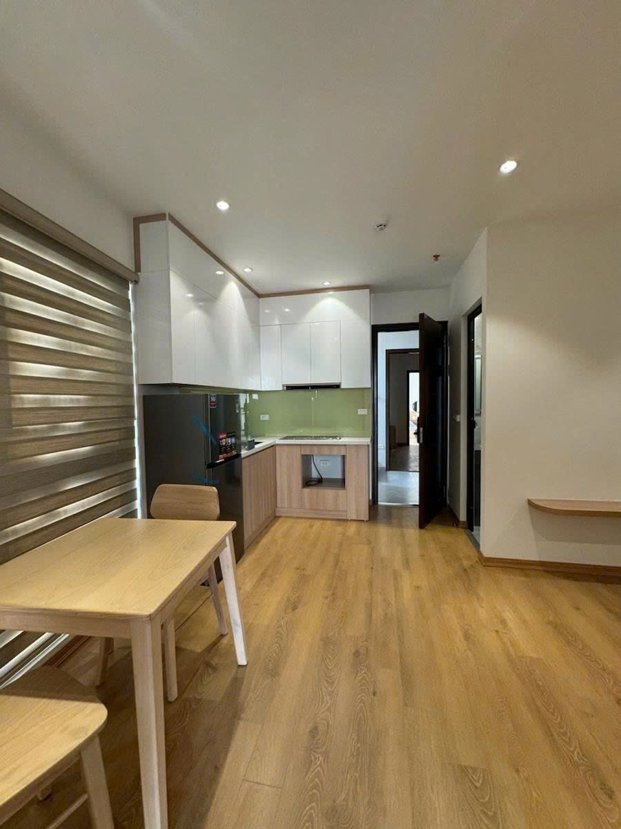 BÁN TÒA APARTMENT TRÍCH SÀI, TÂY HỒ – 100M² x 9T THANG MÁY – DÒNG TIỀN 135TR/TH – Ô TÔ
