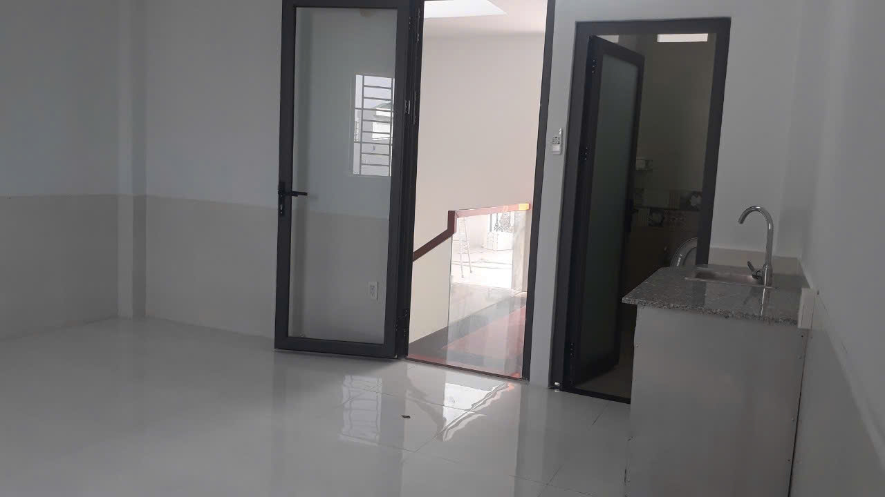 PHÒNG TRỌ RỘNG RÃI, ĐẦY ĐỦ TIỆN NGHI GẦN ĐH GIA ĐỊNH, CHỢ TÂN SƠN NHẤT CHỈ 4 TRIỆU/THÁNG