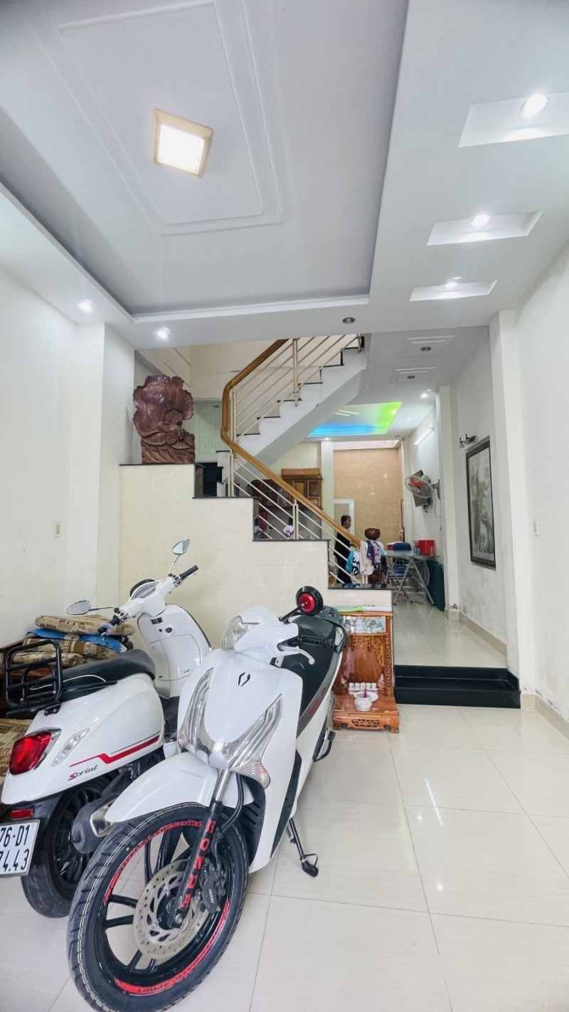 Bán nhà hẻm xe hơi 5m Đường Dương Văn Dương – DT 52m2 (4 x 13)m – SD 180m2