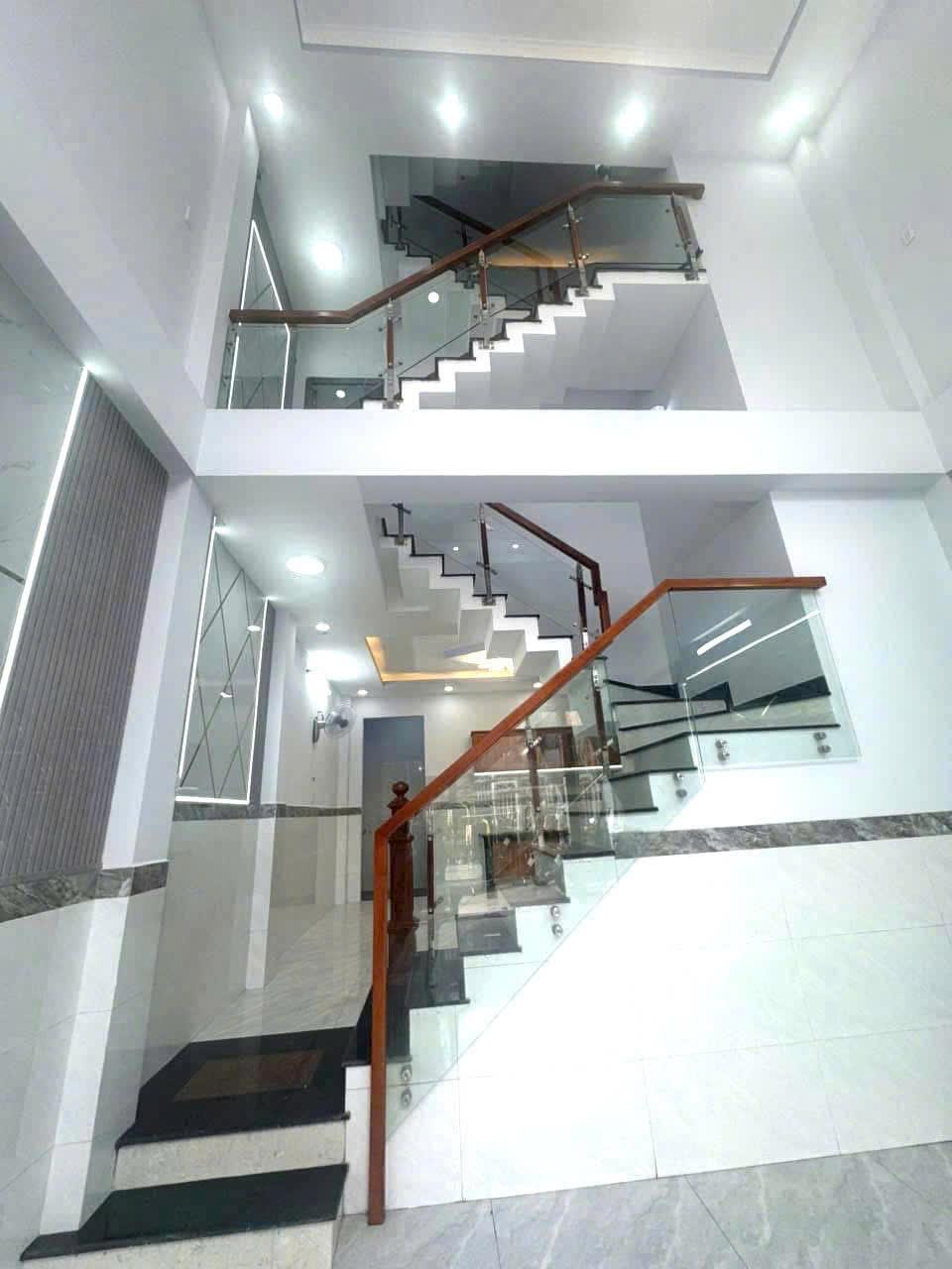 Bán nhà hẻm Trần Mai Ninh, phường 12, Tân Bình (4,3×10) 5PN, hơn 6 tỷ