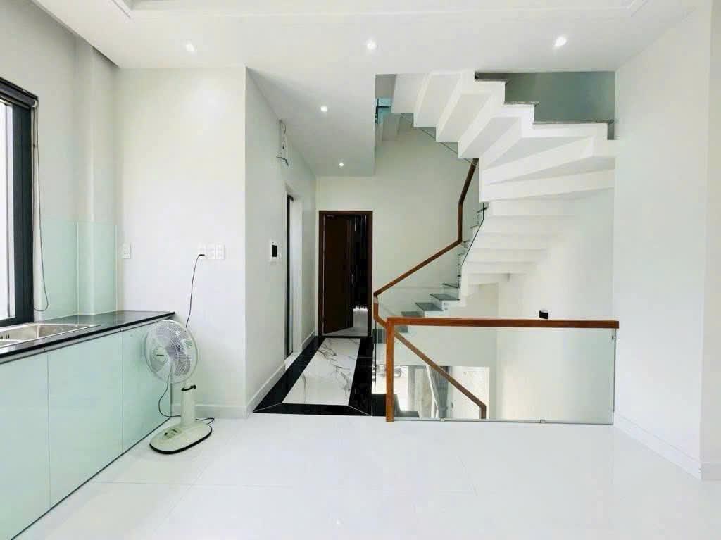 Bán nhà HXH Âu Cơ, phường 14, quận Tân Bình (4*15,5) 3 tầng dòng tiền