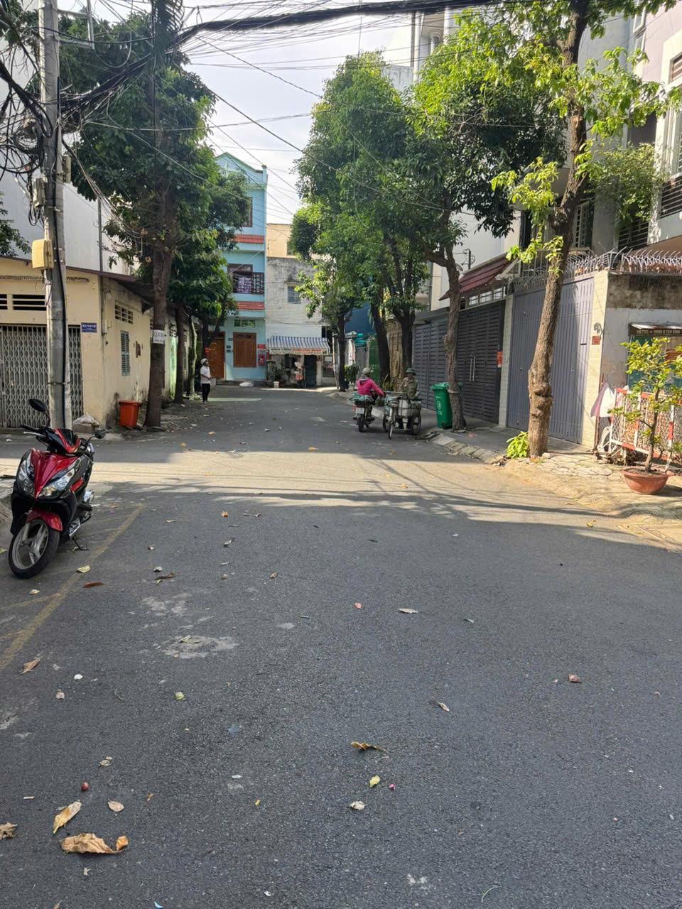 **Bán nhà HXH Lạc Long Quân** phường 9, Tân Bình (4*13) 2 lầu nhỉnh 8 tỷ