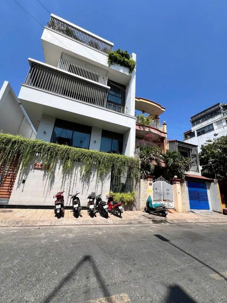 Bán nhà mặt tiền Ngô Thị Thu Minh, phường 2, Tân Bình (8,5×18), 3 tầng