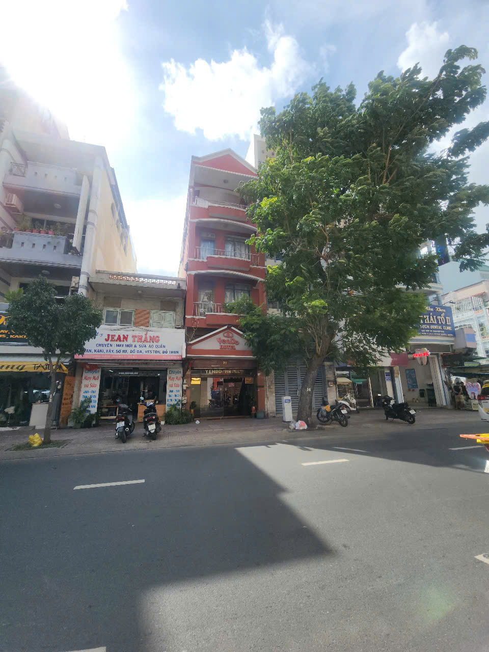 Bán Nhà Mặt Tiền 70 Lý Chính Thắng, Phường 8, Quận 3