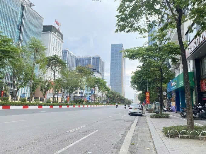 BÁN NHÀ MẶT PHỐ VĂN CAO, BA ĐÌNH – 100M x 6T – VỈA HÈ Ô TÔ TRÁNH – KINH DOANH – GIÁ 65 TỶ