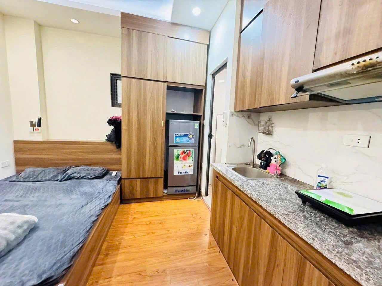 BÁN TÒA APARTMENT VÕ CHÍ CÔNG, TÂY HỒ – DÒNG TIỀN 4.8 TỶ/NĂM – 176M² x 9T CÓ HẦM – MT 8M – GIÁ 82 TỶ