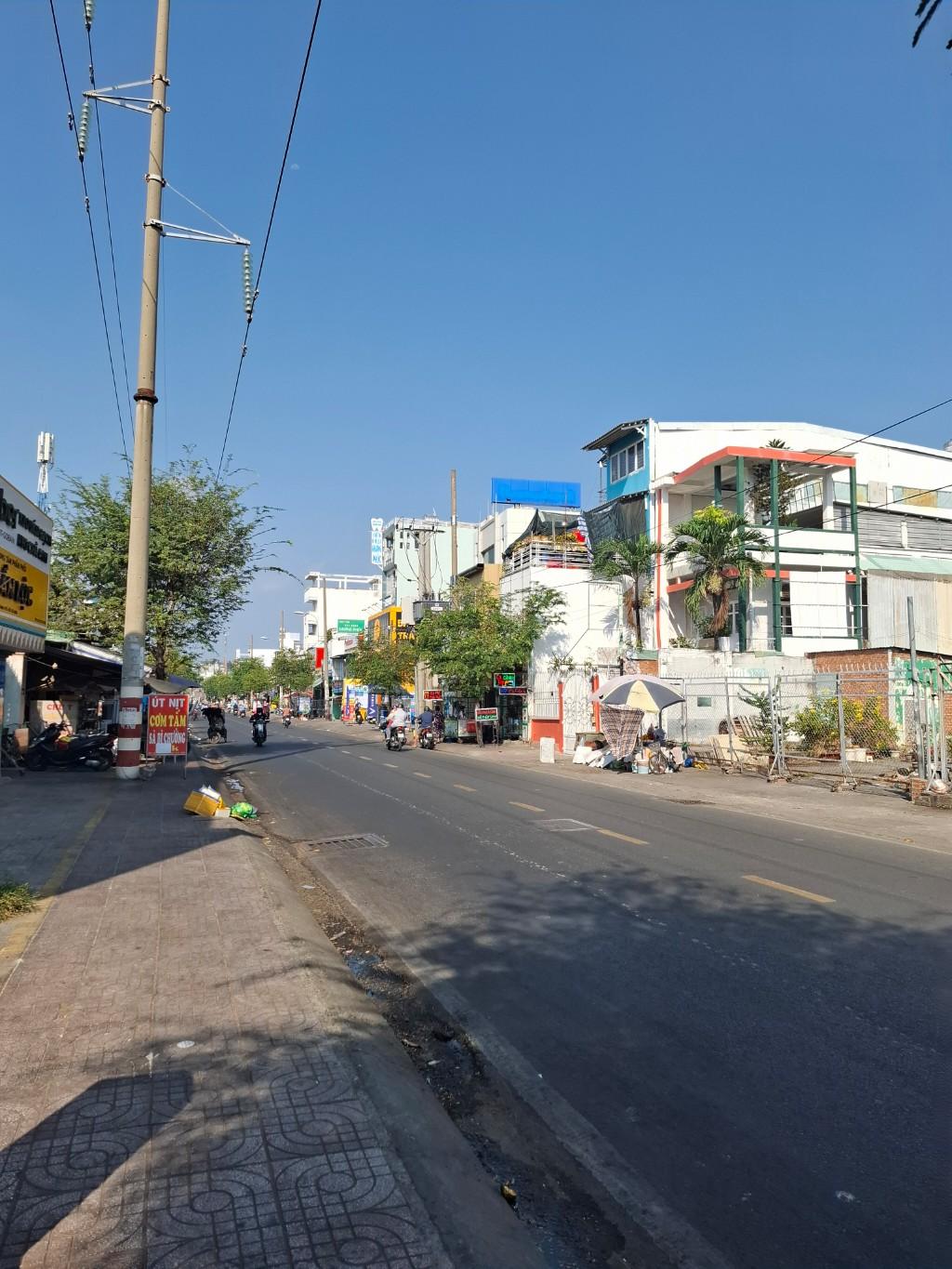 Mặt tiền Phạm Thế Hiển 6×18 ngay Cao Lỗ chỉ 10 tỷ 9