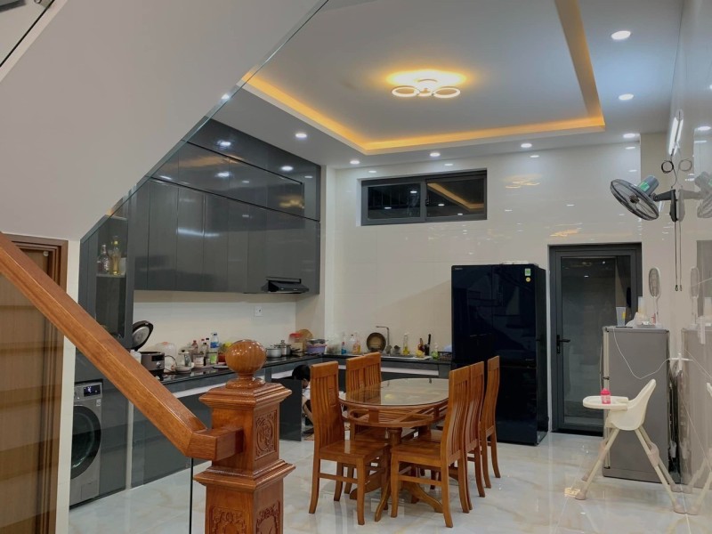 💥 SIÊU PHẨM NHÀ PHỐ 4 TẦNG – Q9 – ĐƯỜNG 12M CÓ VỈA HÈ