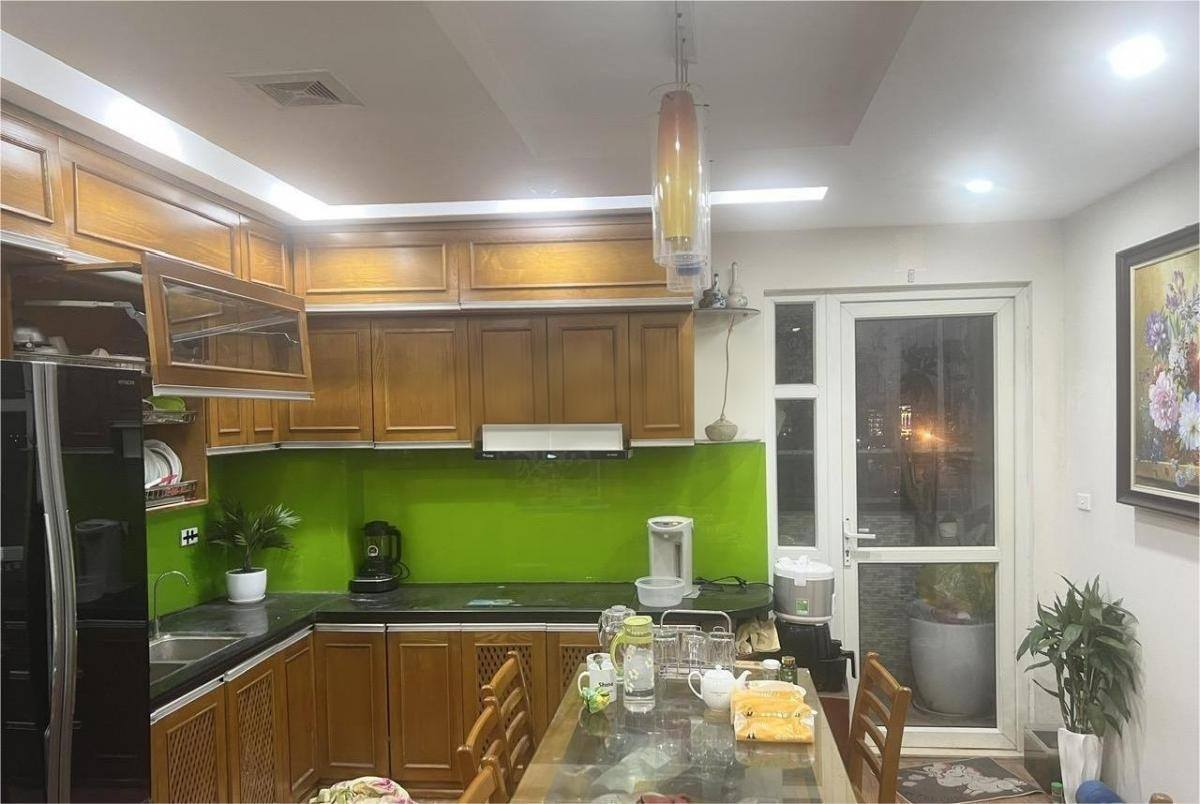 Cho thuê căn hộ chung cư Hồ Tùng Mậu, 106m2, 3 ngủ, 16 Triệu Full đồ