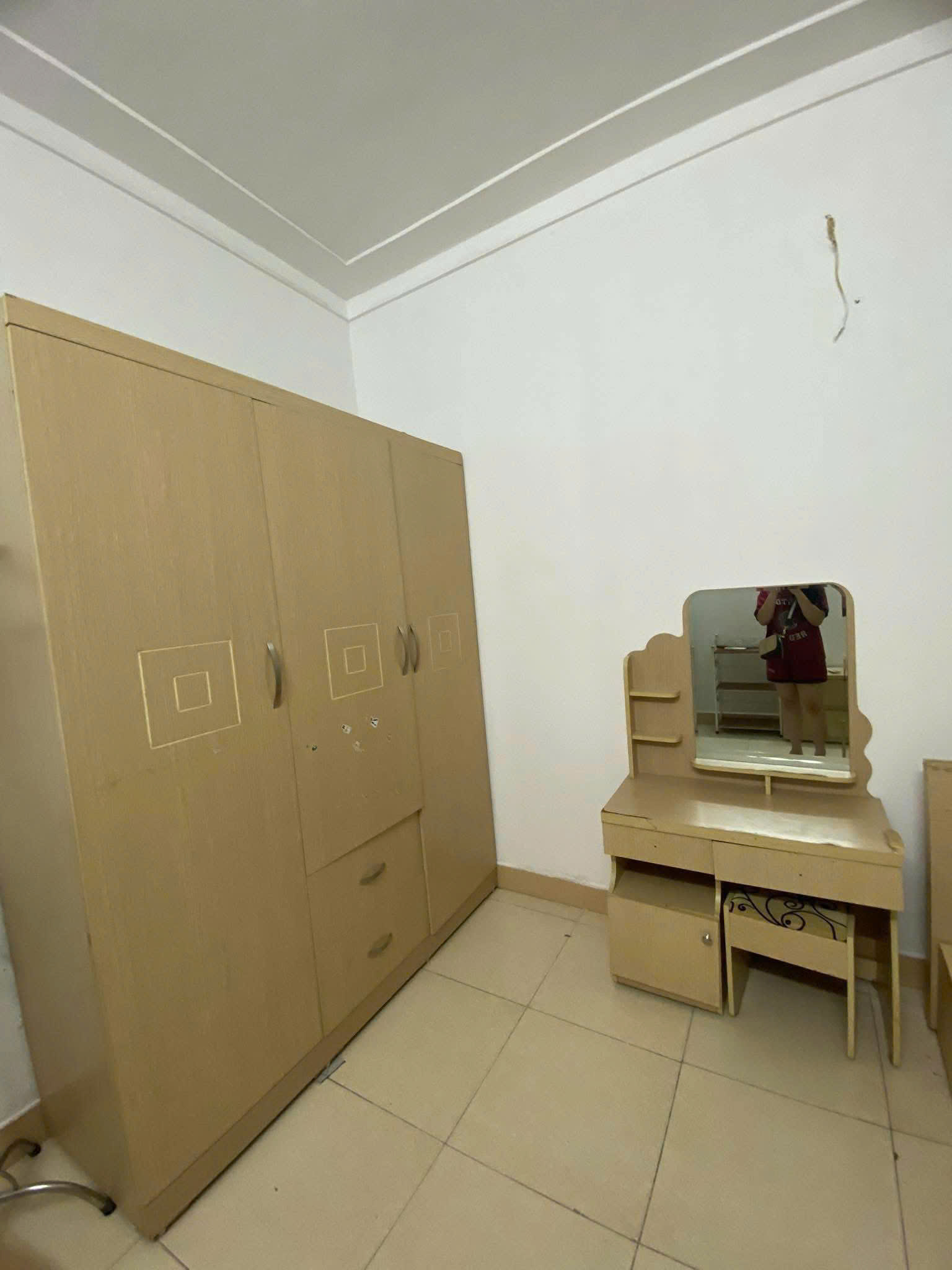 Cho thuê nhà ngõ Bùi Xương Trạch, 3 tầng x 38m2, 3 ngủ, 10 Triệu