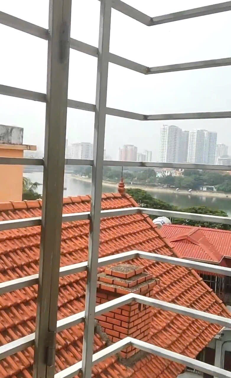 Cho thuê nhà ngõ Định Công, 30m2*5 tầng 3 phòng ngủ, 4 vs, 12 triệu