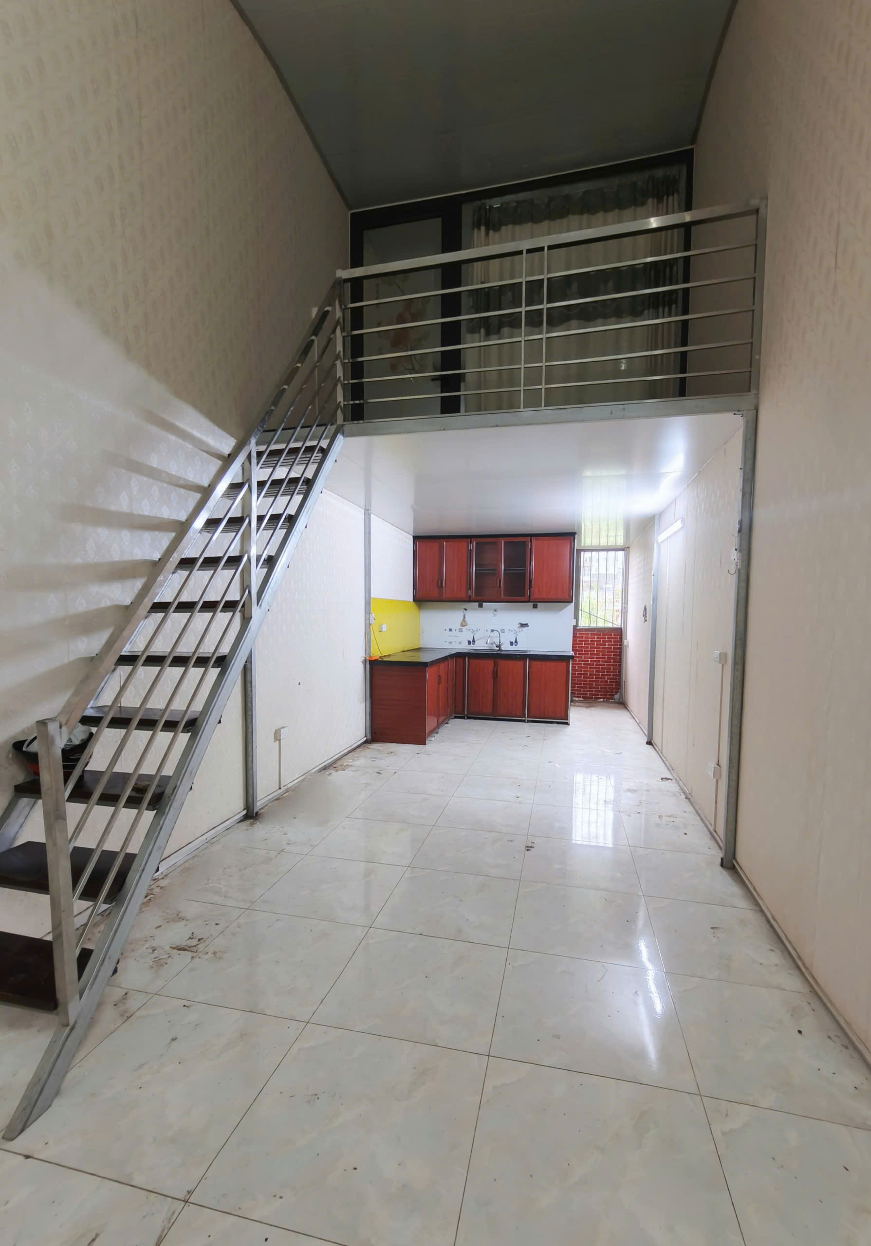 Cho thuê nhà nguyên căn Định Công Thượng, 70m2, 1.5 tầng, 1 ngủ, 9.5 Triệu/th
