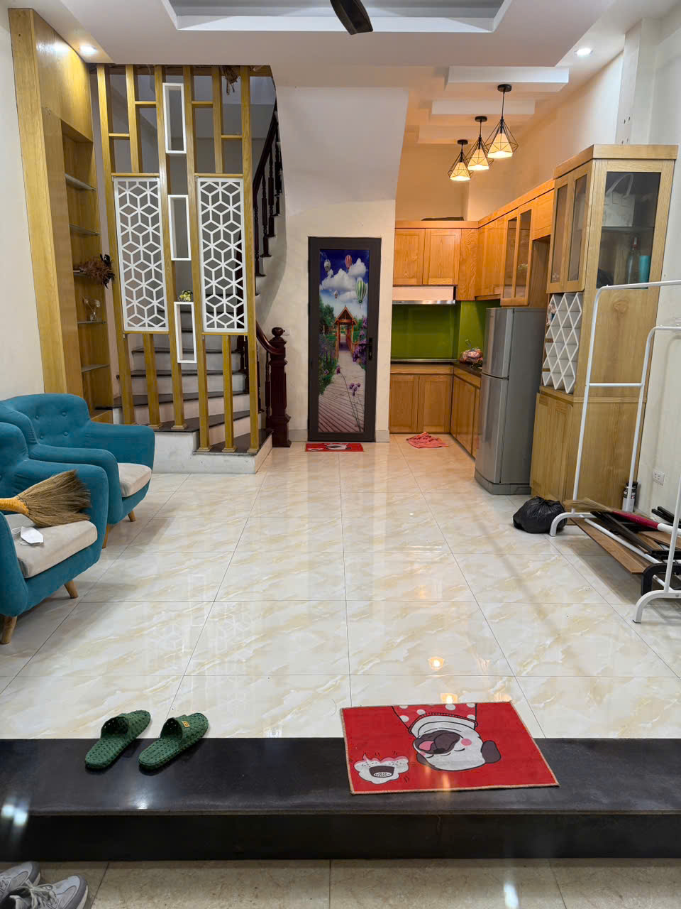 Cho thuê nhà nguyên căn 649 Lĩnh Nam, Diện tích 30m2 x 5 tầng – 3 ngủ to, 12 triệu/th