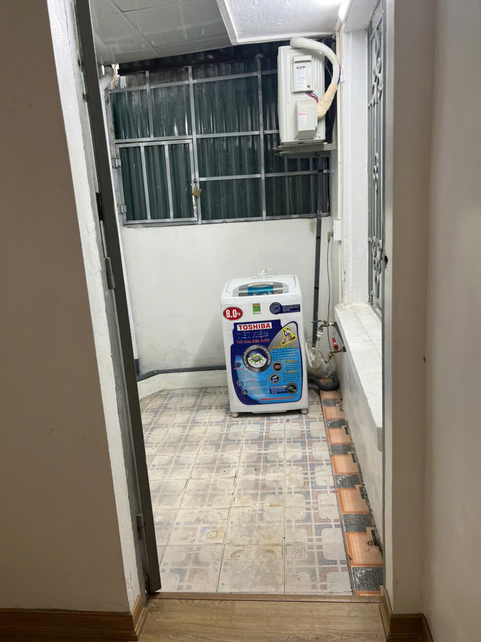Cho thuê căn hộ tập thể Mai Động, 60m2, 2 ngủ, 1 vệ sinh, 6.5 Triệu