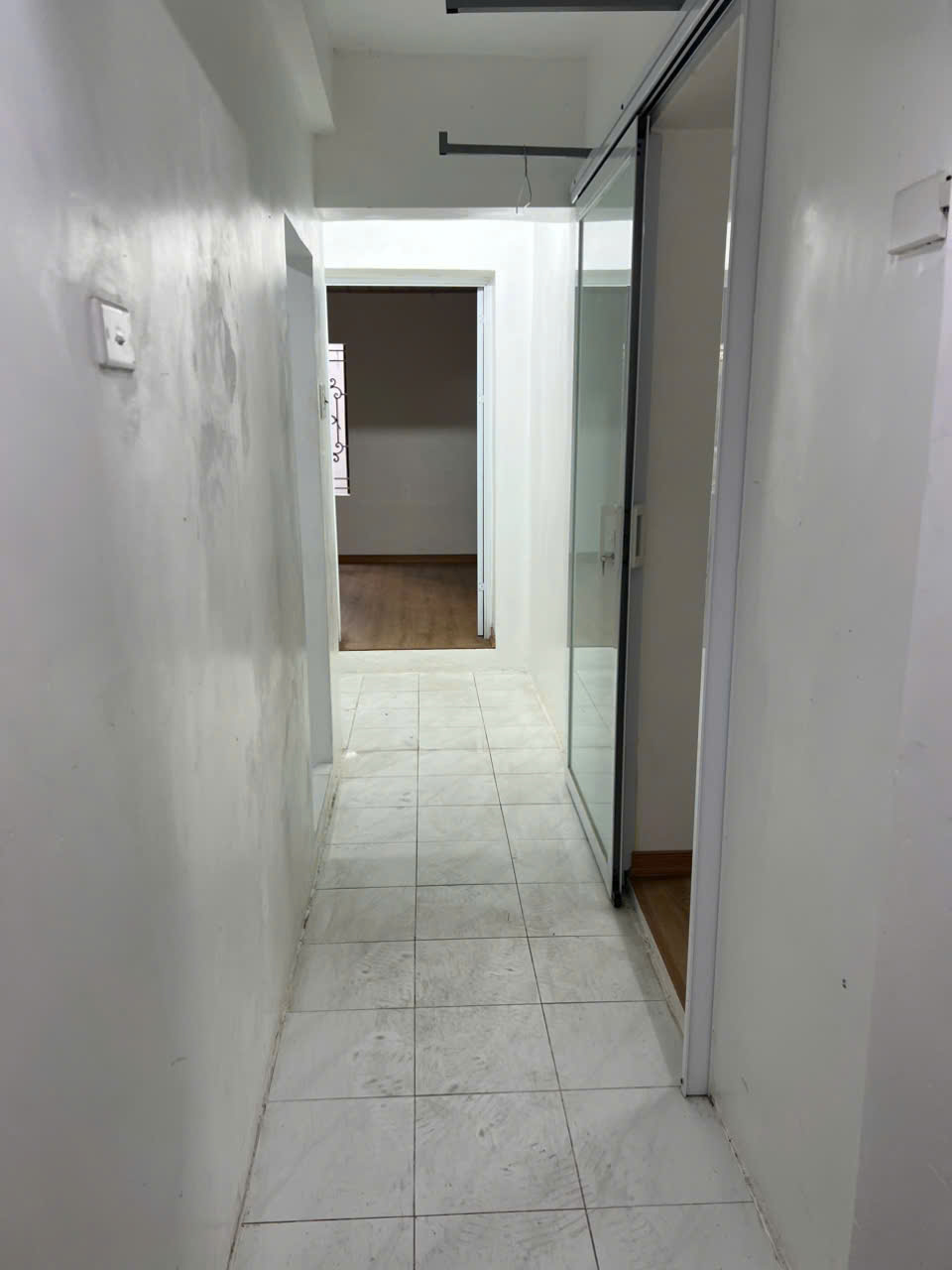 Cho thuê căn hộ tập thể Mai Động, 60m2, 2 ngủ, 1 vệ sinh, 6.5 Triệu