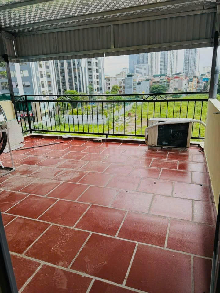 Cho thuê nhà Minh Khai ngõ 435, 45m2 3.5 tầng, 3 ngủ, 3 WC, 13 Triệu VP, ở 6 người