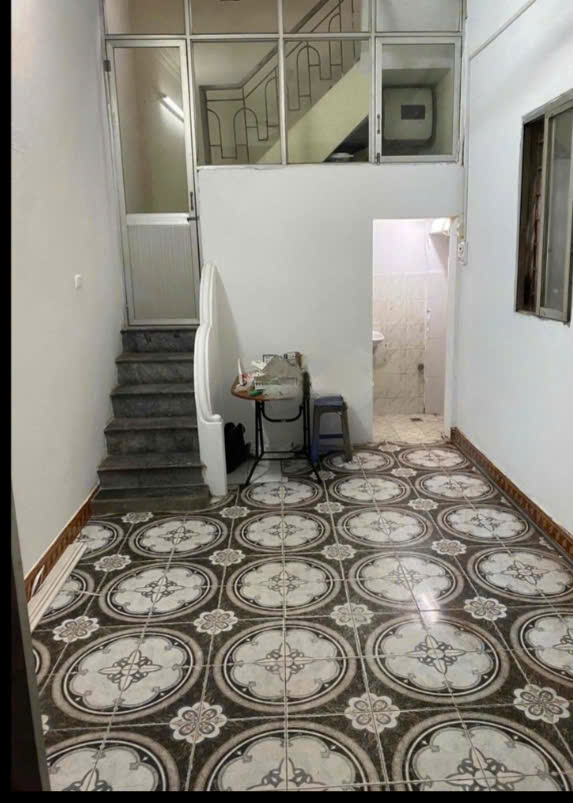Cho thuê nhà Phố Minh Khai 3 tầng x 20m2, 2 ngủ, 2 vệ sinh chỉ 4.5 triệu/tháng