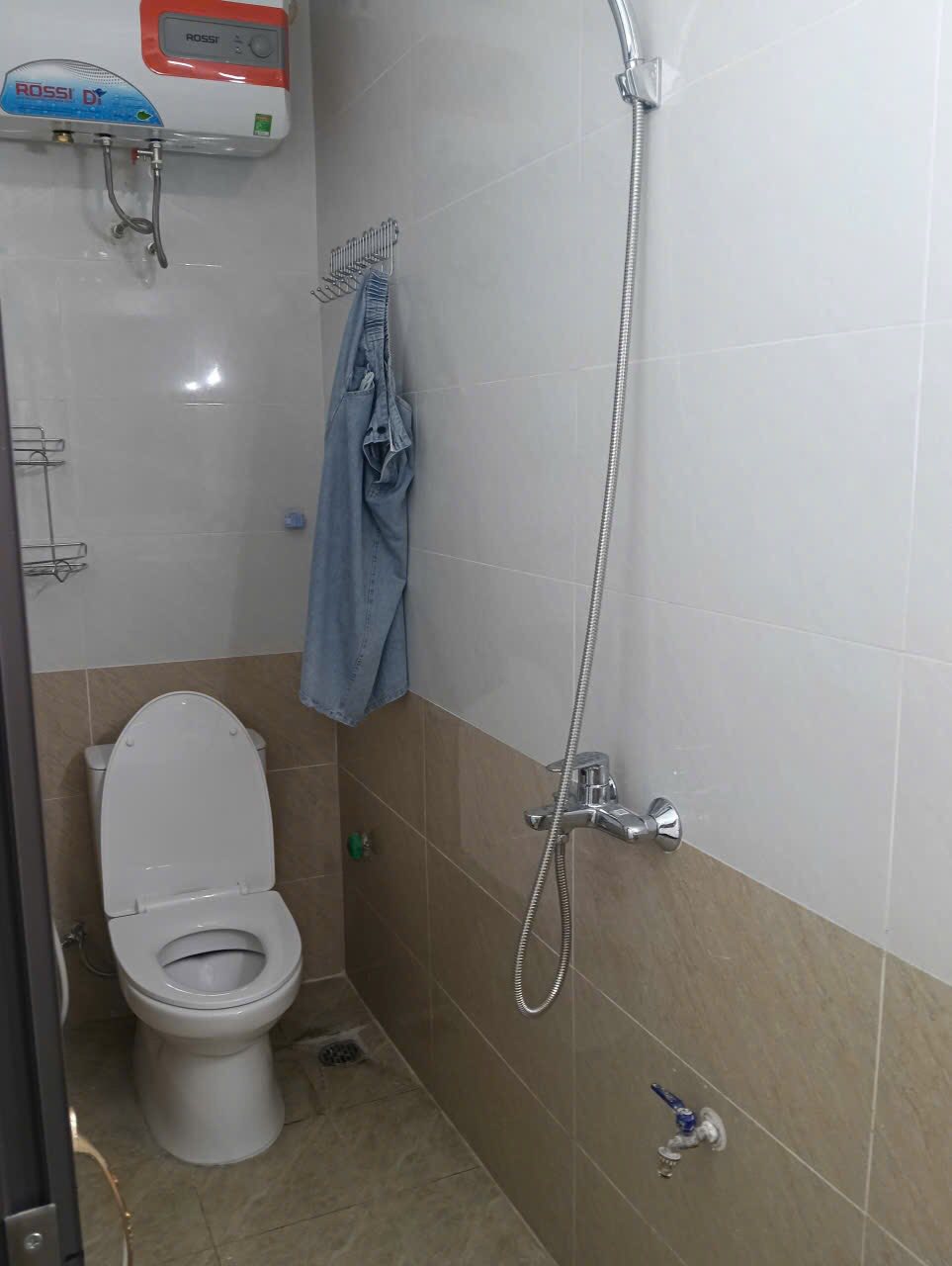 Cho thuê nhà ngõ ô tô Tôn Đức Thắng, 4 tầng x 25m2, 14 Triệu KD kết hợp ở lại gia đình
