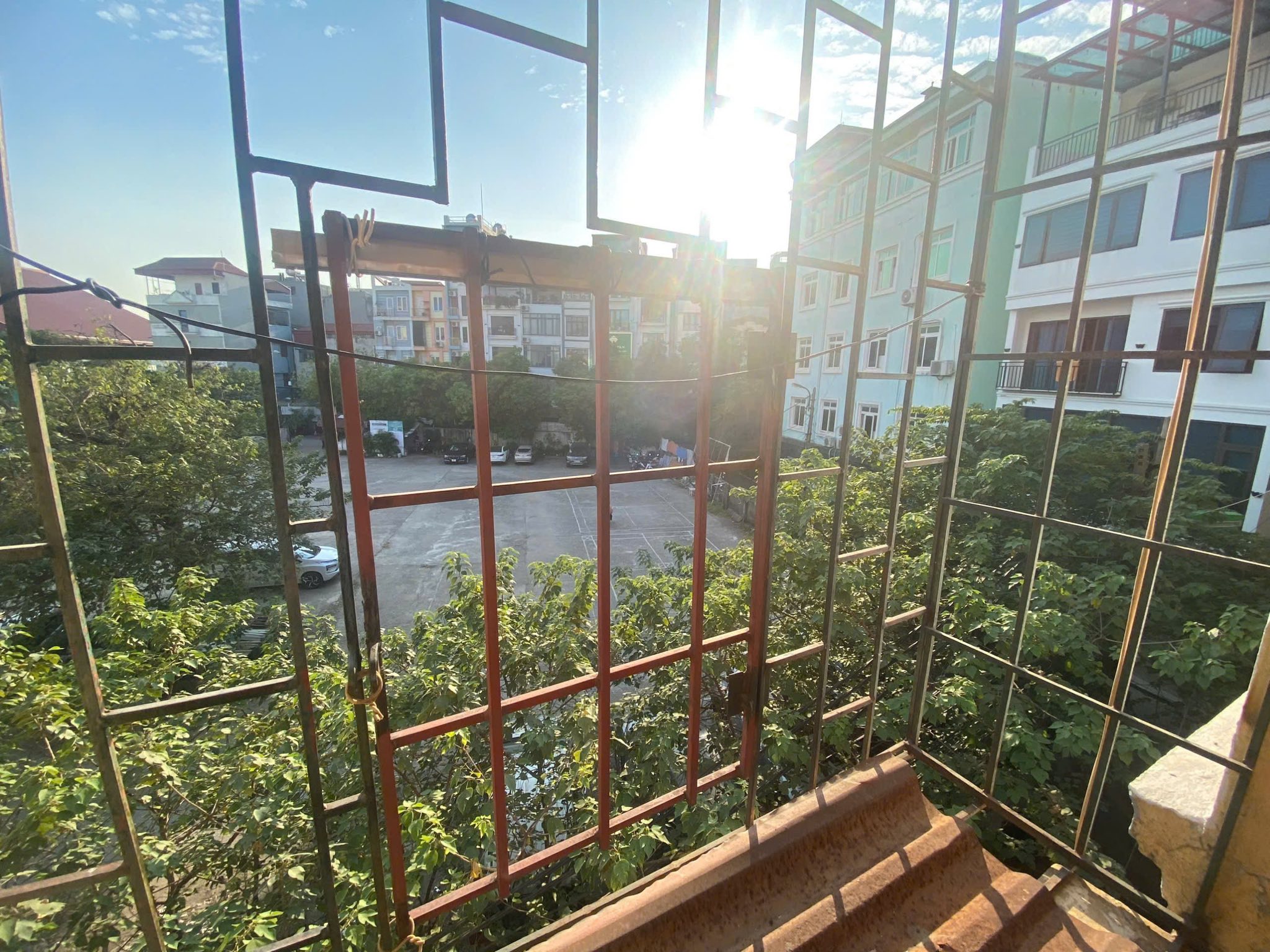 Cho thuê nhà Trương Định ngõ ô tô, 4 tầng, 30m2, 2pn, 9 triệu