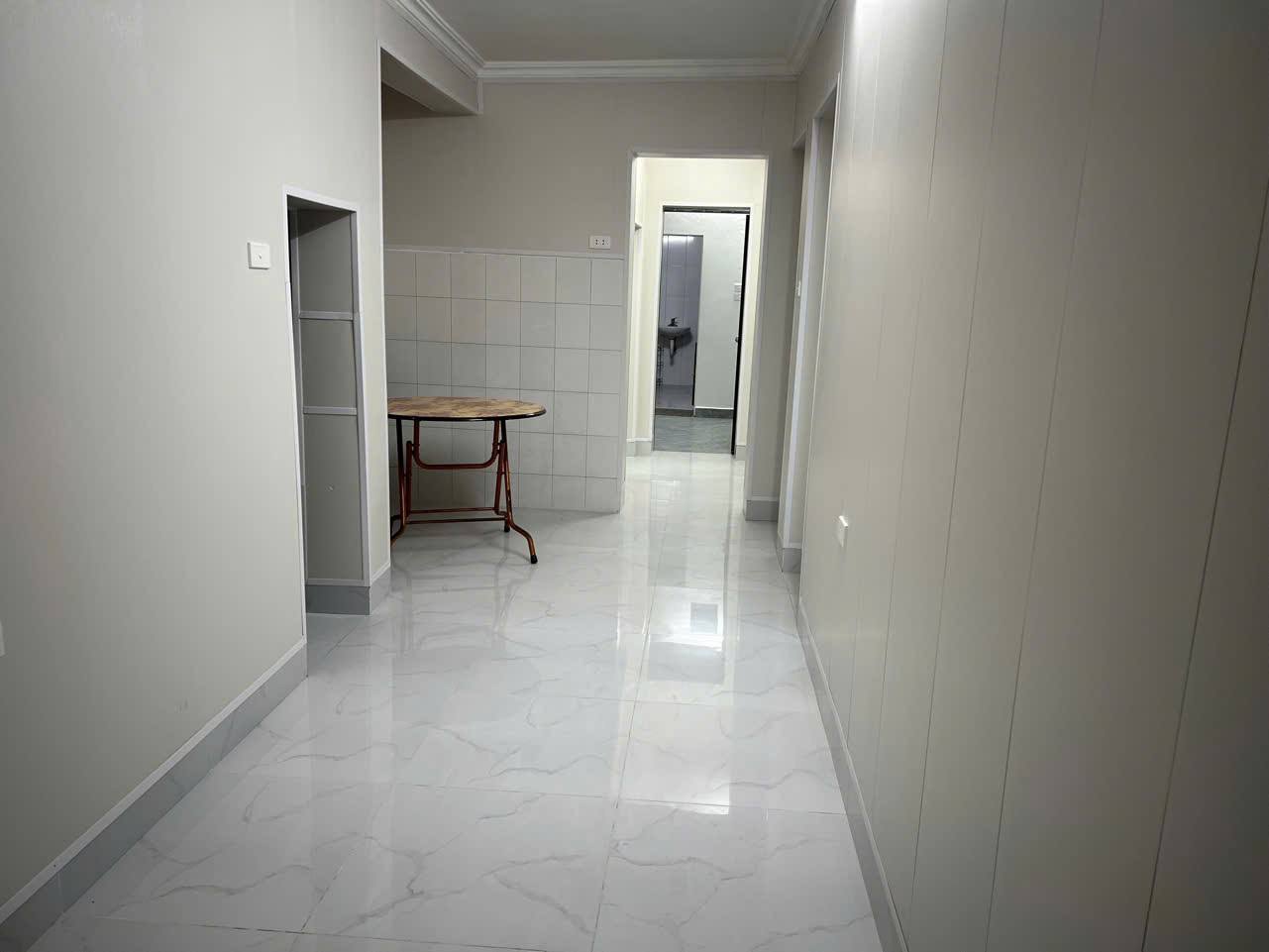 Cho thuê nhà Tập thể tầng 1 Lương Đình Của, 90m2, 3 ngủ, 2 WC, 11 Triệu