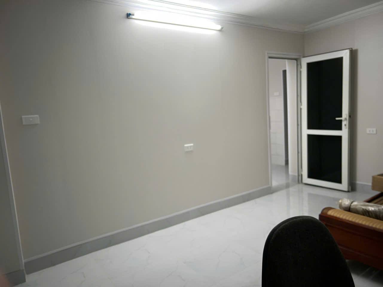Cho thuê nhà Tập thể tầng 1 Lương Đình Của, 90m2, 3 ngủ, 2 WC, 11 Triệu