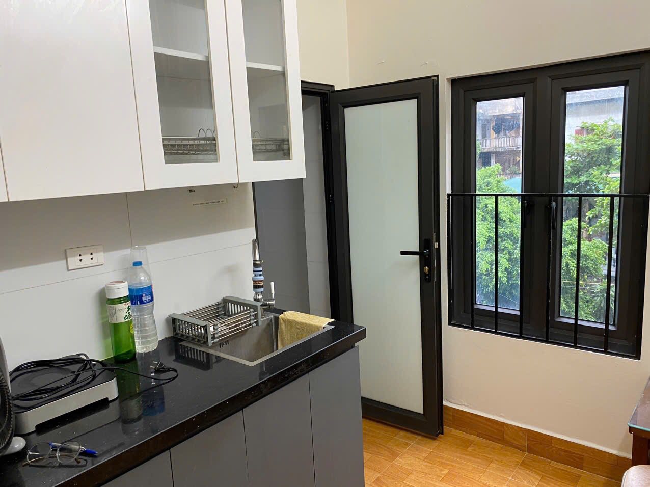 Cho thuê Tập thể Ngọc Hà, chỉ 4 Triệu vào ở ngay 1 ngủ, 1 WC tầng 3