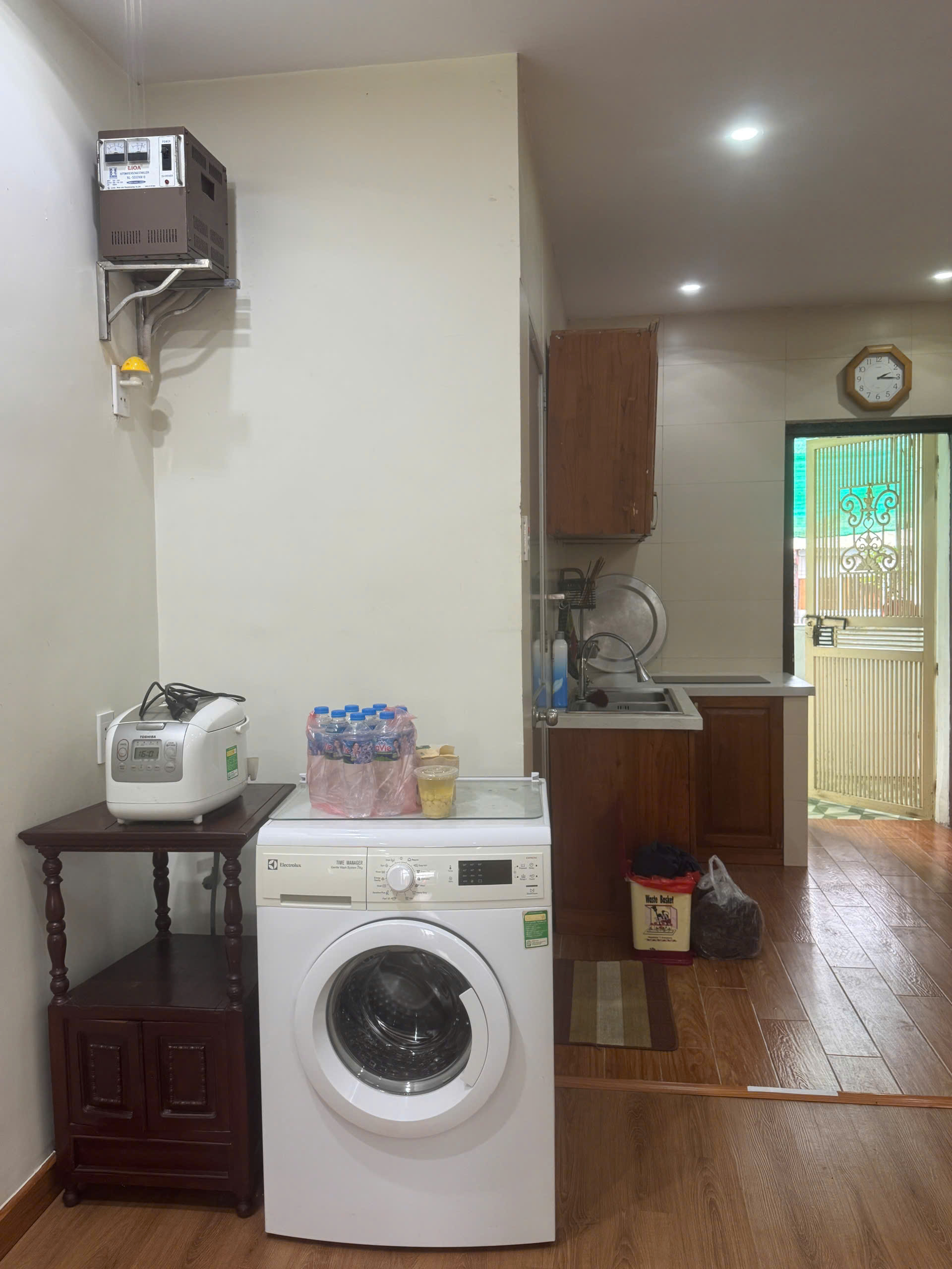 Cho thuê căn hộ Tập thể tầng 5 Phạm Ngọc Thạch, 60m2, 7 Triệu ở gđ, nhóm nữ sinh viên