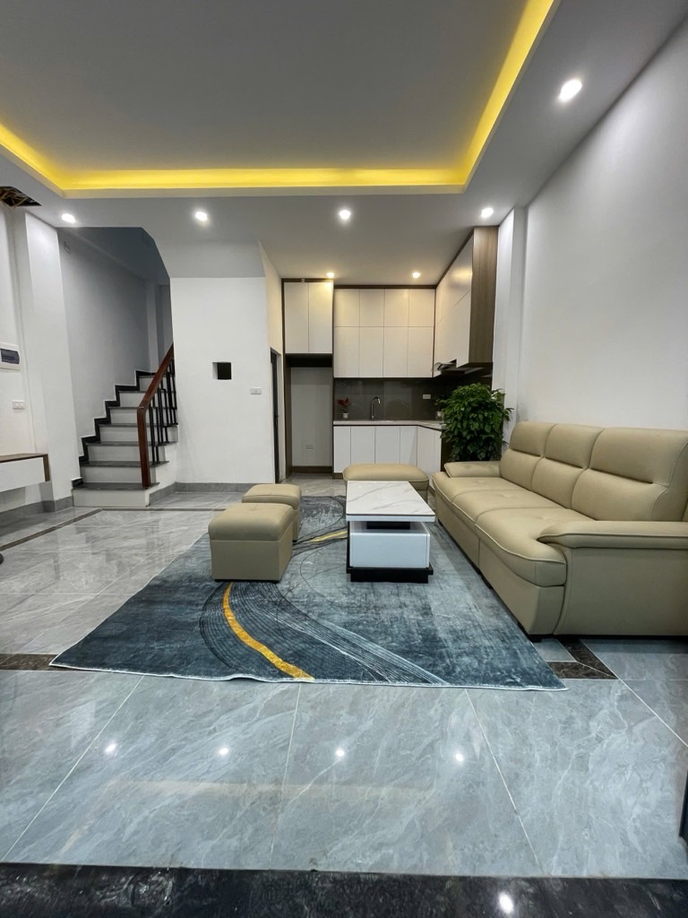 Bán nhà phố Yên Hoà, 5 Tầng 4 ngủ, tiện ích ngập tràn, gần trường học, chợ, vài bước ra phố, Giá nhỉnh 8 Tỷ