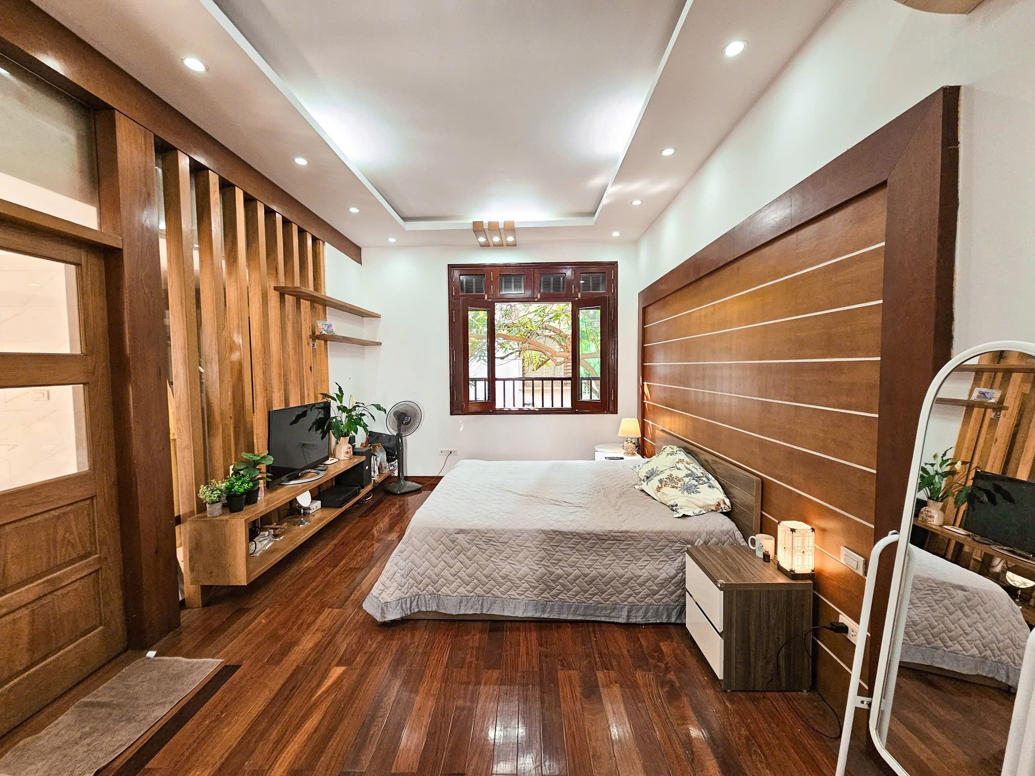 BÁN BIỆT THỰ KĐT MỄ TRÌ THƯỢNG, NAM TỪ LIÊM – 216M² – MT 12M – HỒ CÁ KOI – KINH DOANH