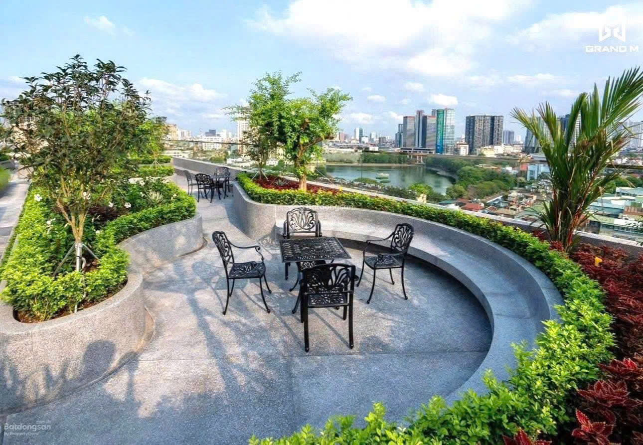 BÁN BIỆT THỰ THE GLORIA NGUYÊN HỒNG, ĐỐNG ĐA – 136M x 5T – MT 10M – ĐẲNG CẤP THƯỢNG LƯU