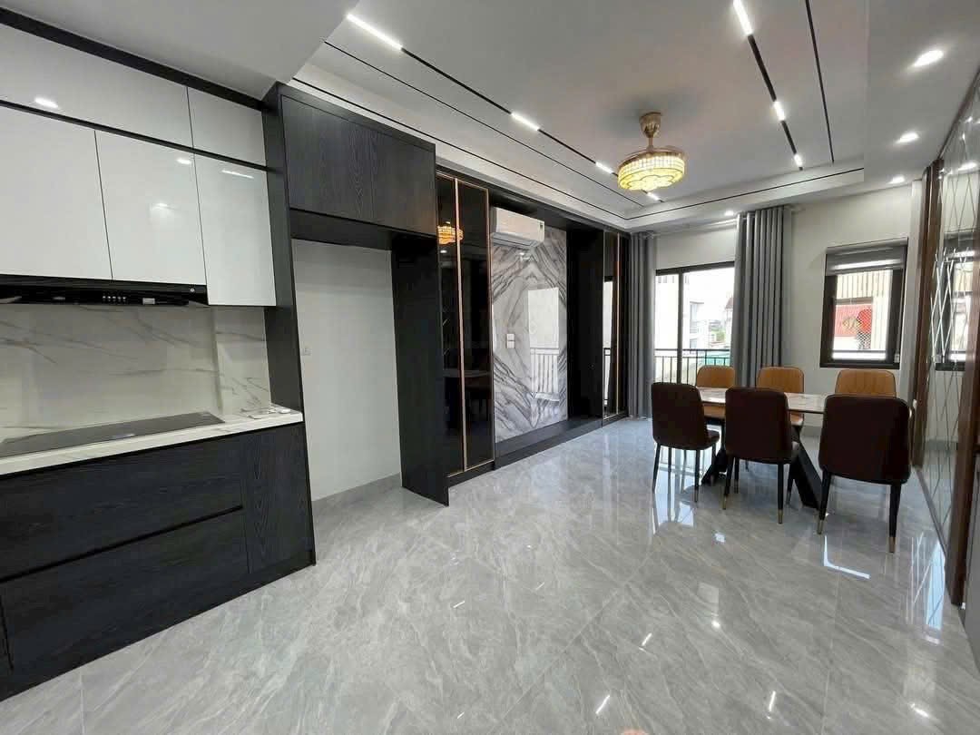 CHÍNH CHỦ BÁN NHÀ NGỌC THỤY – 63m² – 7 TẦNG – THANG MÁY – GARA Ô TÔ – 2 MẶT NGÕ