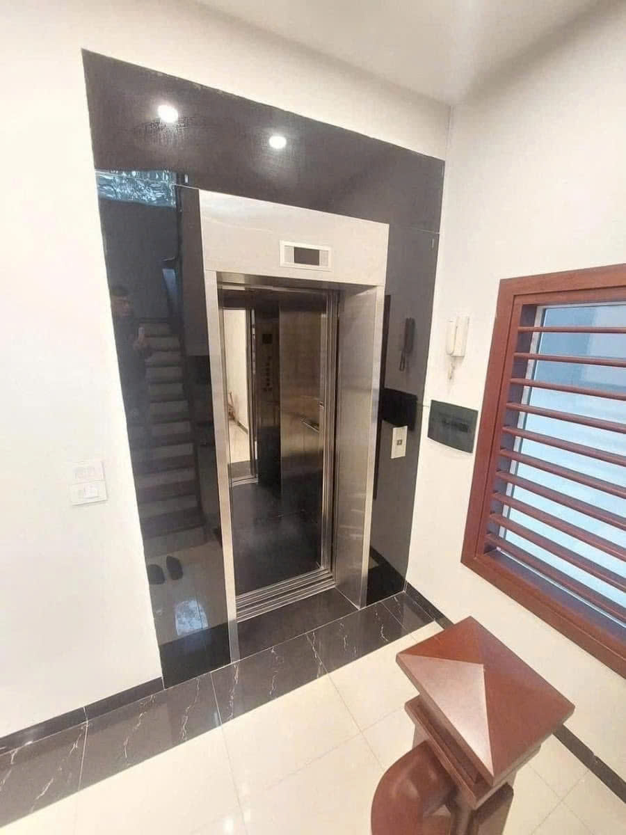 BÁN BIỆT THỰ VƯỜN ĐÀO, TÂY HỒ – 252M² x 6T THANG MÁY – MT 14M – VỊ TRÍ ĐẸP – GIÁ 150 TỶ