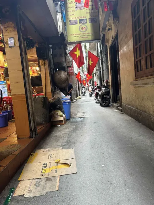 MẶT NGÕ THÔNG KINH DOANH 30M RA PHỐ MẶT TIỀN RỘNG 7M NHÀ 2 THOÁNG Ở SƯỚNG