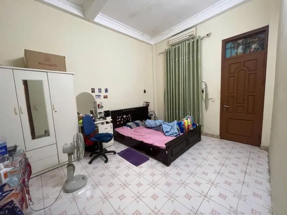 MẶT NGÕ THÔNG KINH DOANH 30M RA PHỐ MẶT TIỀN RỘNG 7M NHÀ 2 THOÁNG Ở SƯỚNG