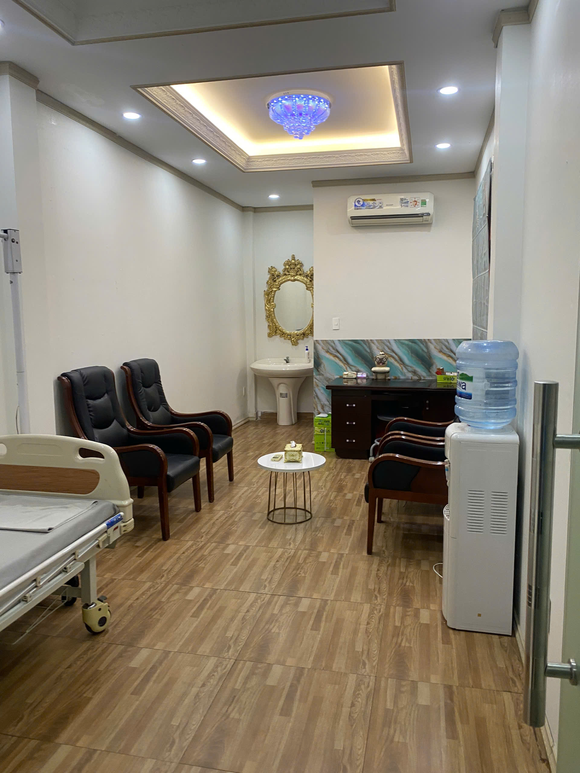 Bán Nhà Mặt Tiền 165 Nguyễn Văn Thủ, phường Đa kao, quận 1