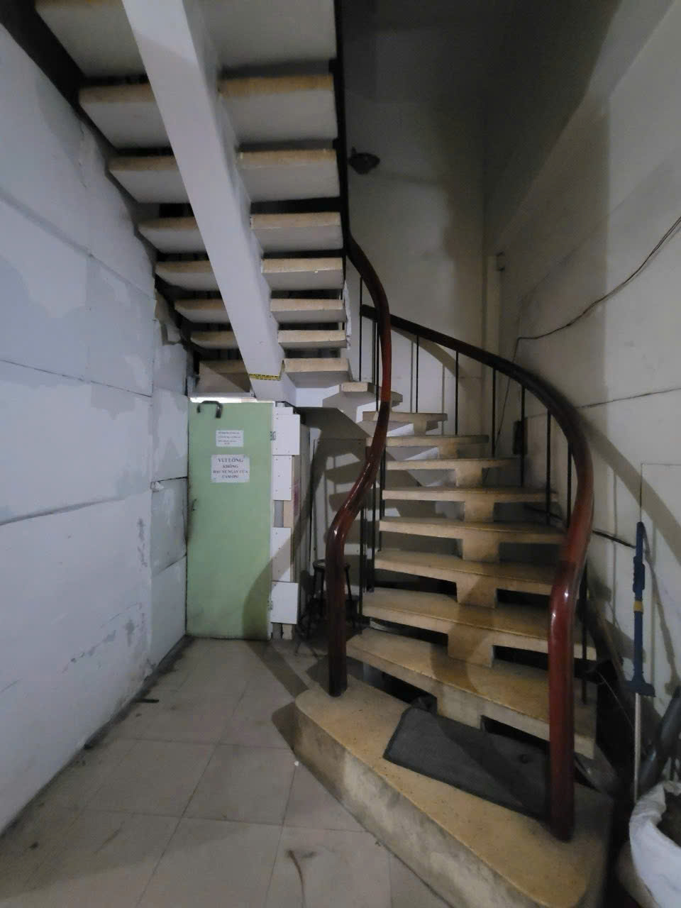 Bán Nhà Mặt Tiền 50 Trần Minh Quyền, Phường 11, Q10