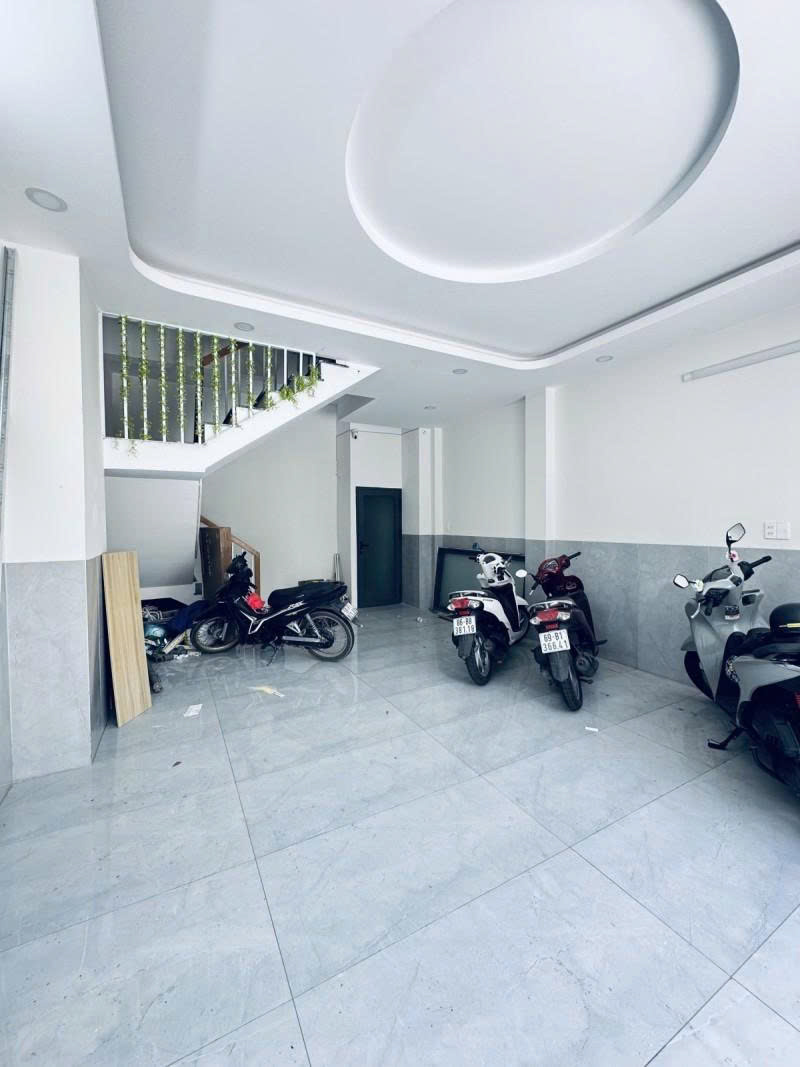 Bán nhà Mặt tiền An Nhơn, ngay Nguyễn Oanh , 5x19m, 6 Tầng – 11PN – CHDV, 12,9 tỷ.