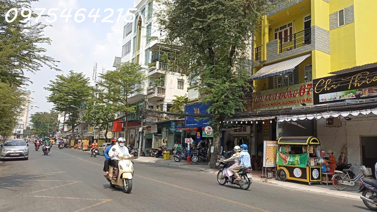 BÁN NHÀ MẶT TIỀN TRƯỜNG SƠN, Q.10 – 5 TẦNG – NỞ HẬU ĐẸP – GIÁ TỐT CHỈ 28 TỶ