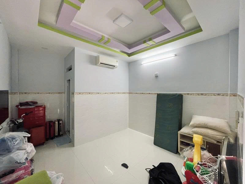 Giảm sâu 4,2 tỷ, Bán nhà Mặt tiền Hẻm 995 Hồng Bàng, 3,8x16m, 3 tầng, 3 PN, còn 8,7 tỷ.