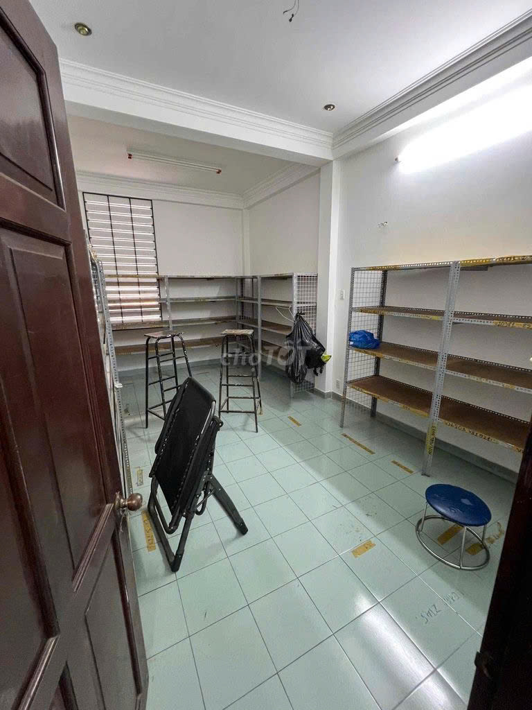 Bán Nhà Mặt Tiền 242B Phan Đình Phùng, phường 1,quận Phú Nhuận